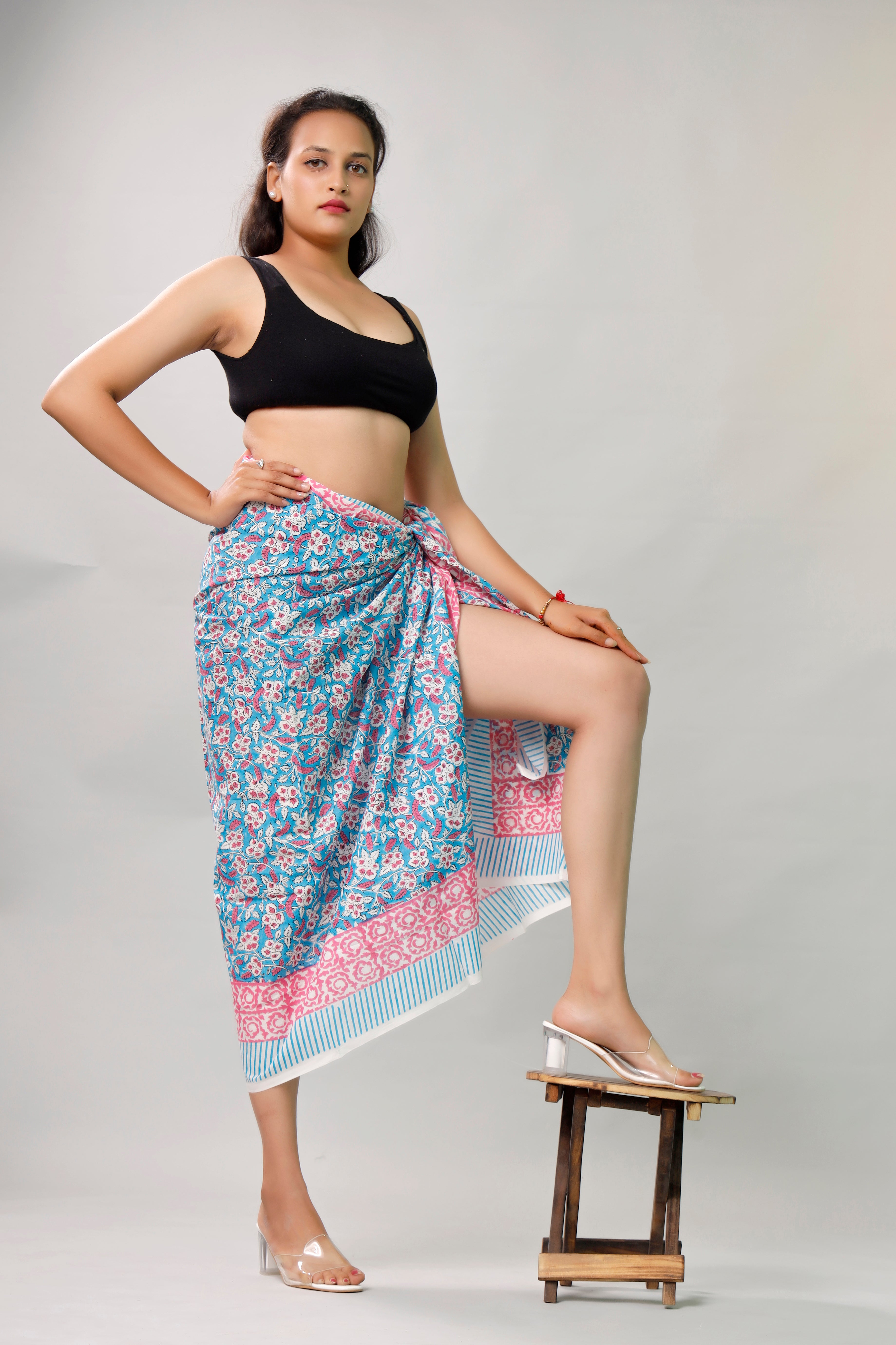 Lightweight Boho Cotton Sarong, Women’s Indian Print Pareo, Beach Cover Up Wrap Scarf for Poolside Style